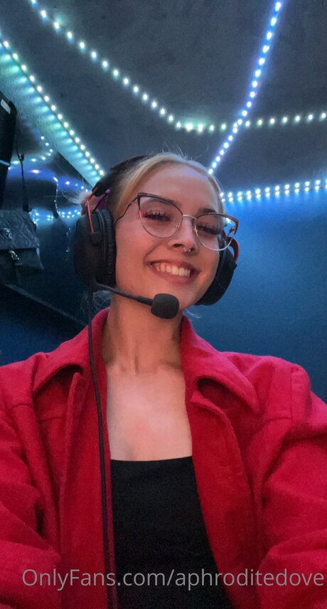 Aphroditedove sexy actress gallery