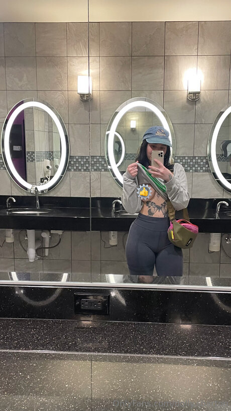 Dolly Sharton nice pornstar pictures