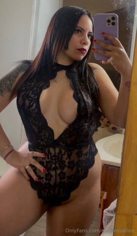 Goddessalliee xxx pornstar image