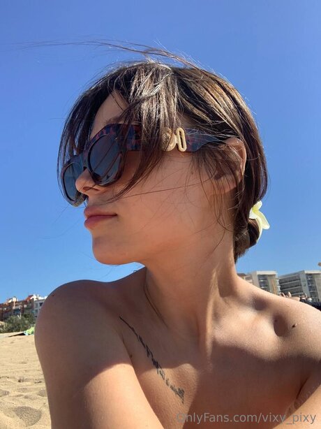 Vixy Pixy star sex gallery