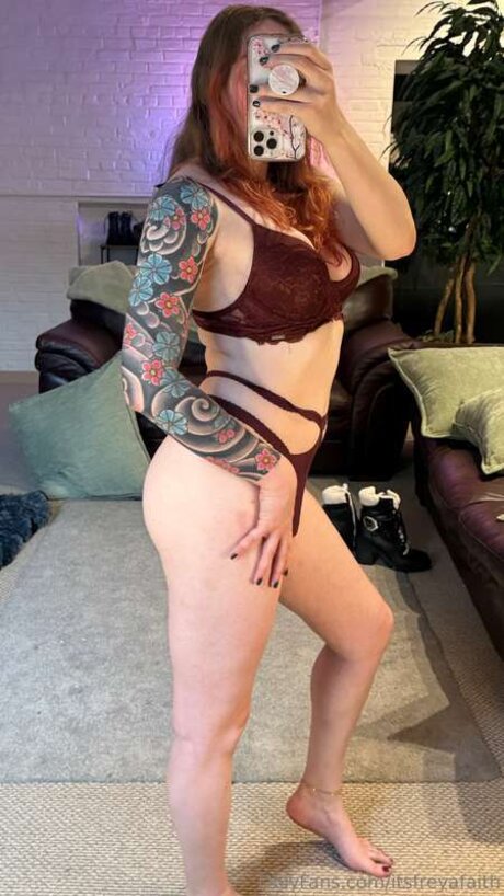 Itsfreyafaith xxx model photos