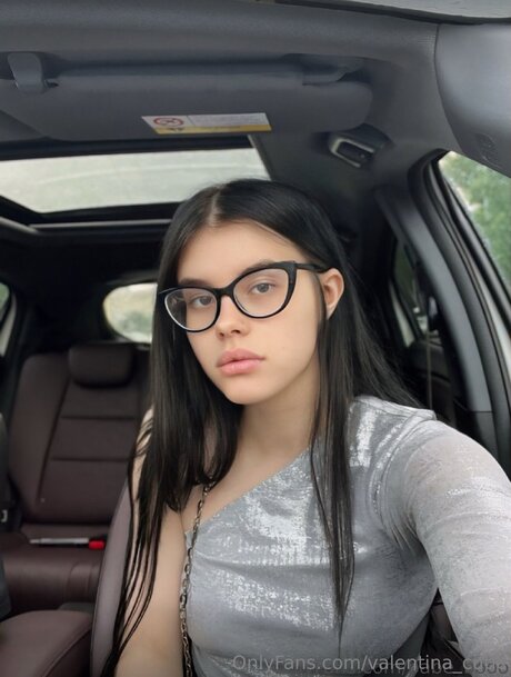 Valentina Cutie pretty pornstar archive