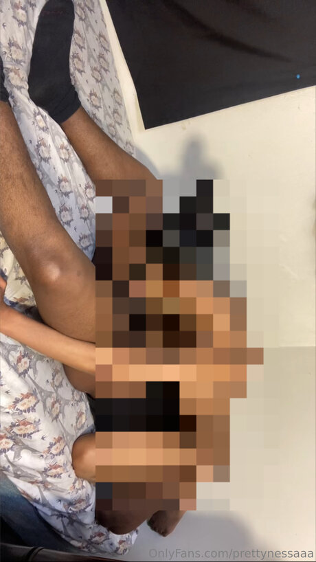 Prettynessaaa exclusive pornstar picture