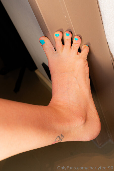 Charlyfeet90 model pornographic pics