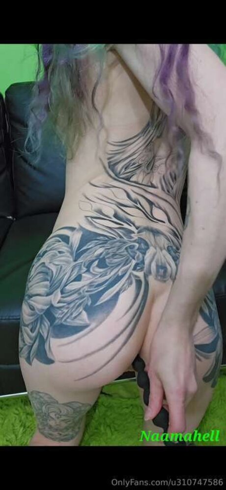 U310747586 exclusive model photos