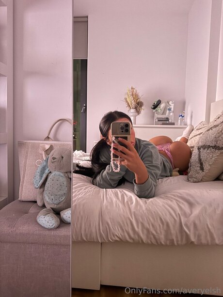Averyelsh pornstar sexy galleries