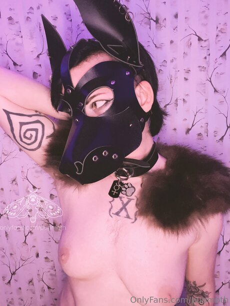 Pupmoth sexy model image