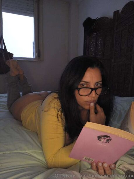 Honeymommyxxx beautiful star pics