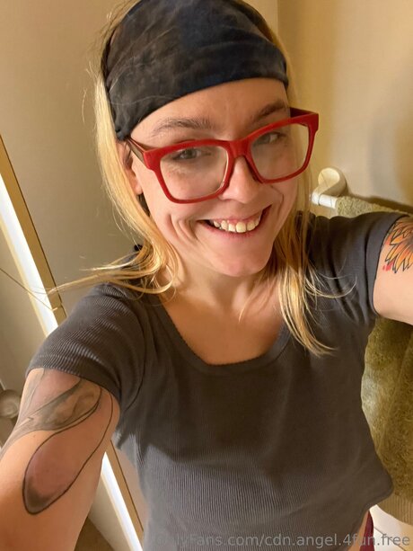 Cdn Angel 4fun Free sex star galleries