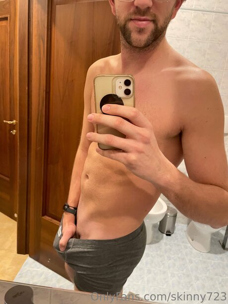Skinny723 pornstar hd img