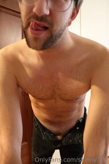 Skinny723 xxx model gallery