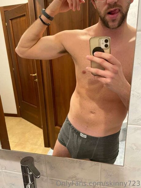 flat chested onlyfans porn photos