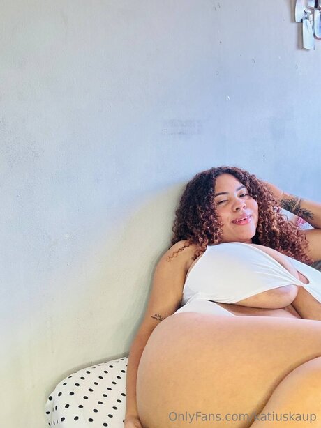 Katiuskaup model exclusive photos