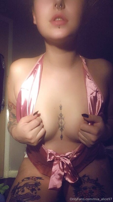 busty solo onlyfans erotic galleries