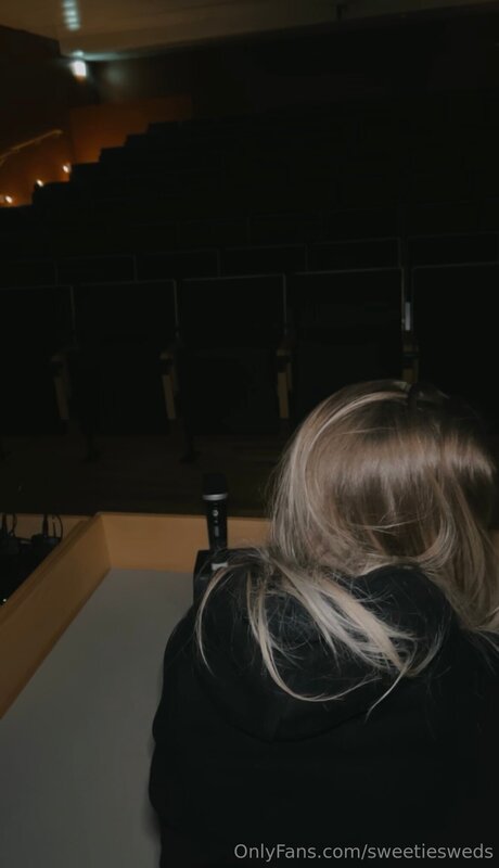 Sweetiesweds nudes actress pic