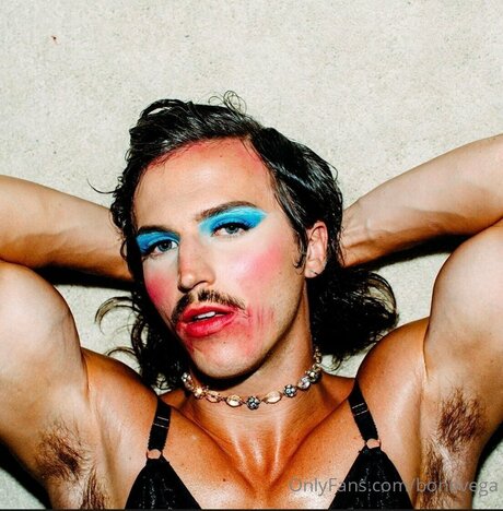 Bonavega naked star img