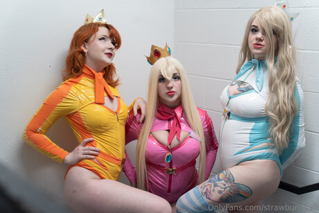 Strawbunnyx0 top model galleries