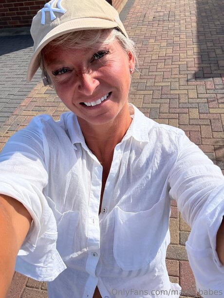 Maria Babes star best pictures