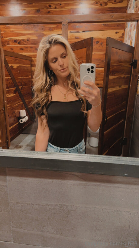 K B23 model sex photos