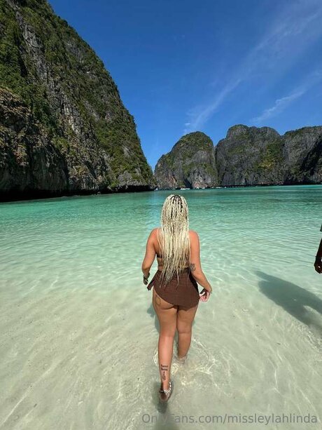 Missleylahlinda nude star pics