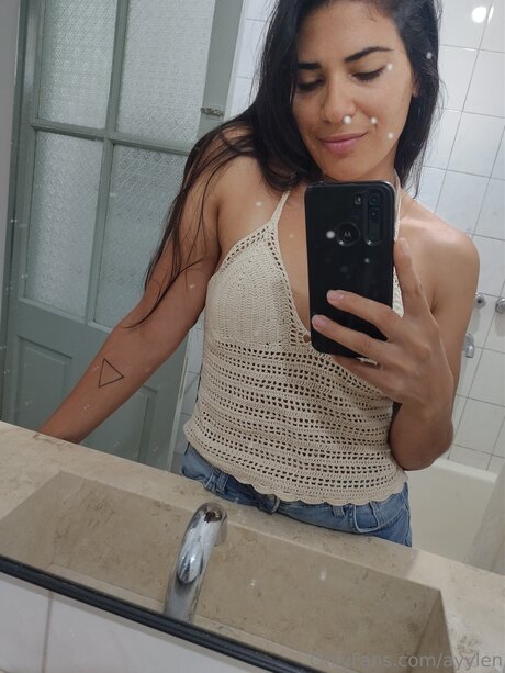 Ayylen pornstar nudes picture
