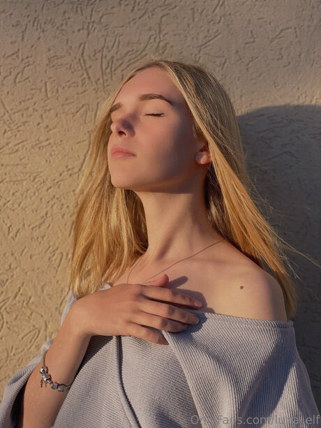 Arya Lune model beautiful images