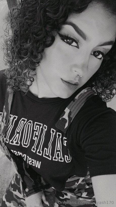 Mollyash170 model xxx pic