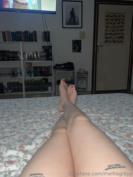 Melitagreyy pretty model pics