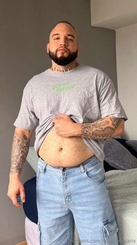 Scotybrayanx sexy model photo