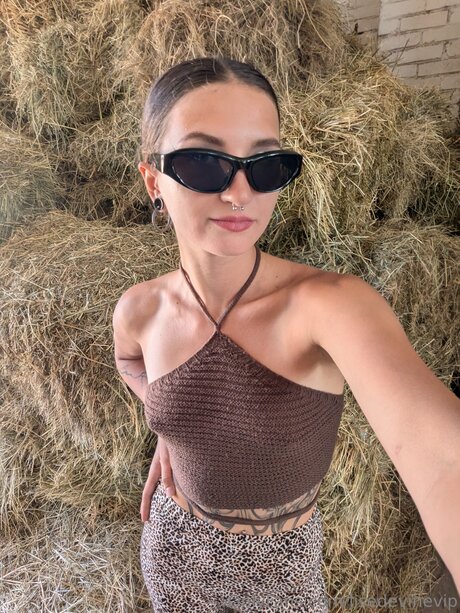 Lisedevinevip pretty pornstar galleries