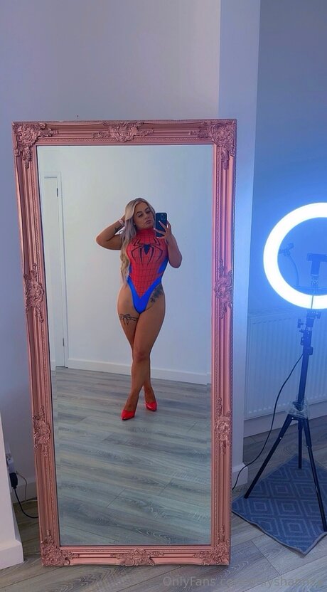 Shannloveex star porn pic