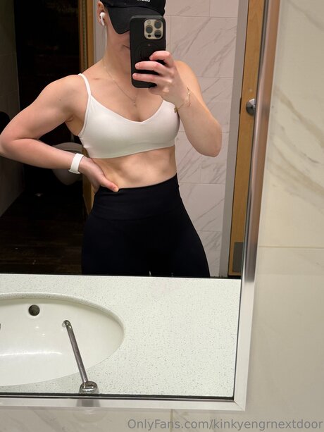 Kinkyengrnextdoor Photo Gallery