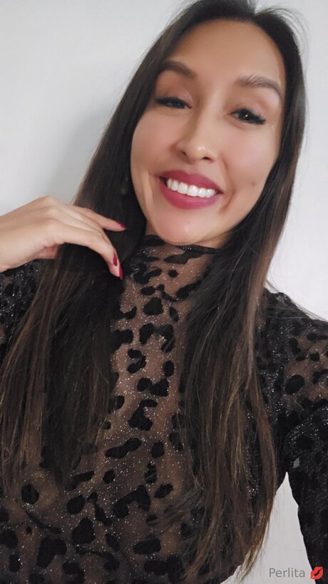 Perlita560 model top pictures