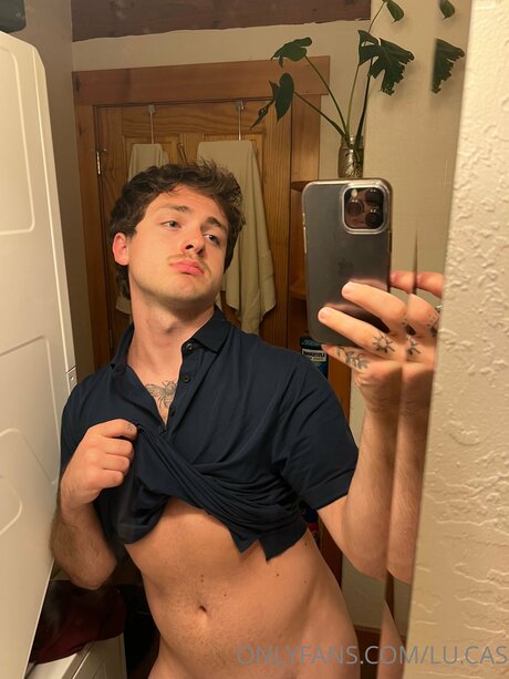 Lu Cas nice model pic