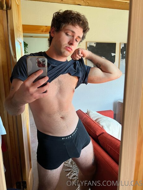 Lu Cas sexy star img