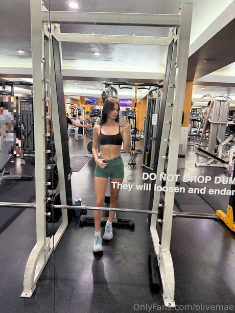 Olivemae nude pornstar pic