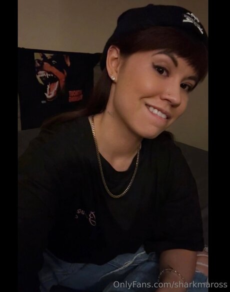 Sharkmaross perfect model photo