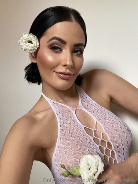 Yourdreamgirlnextdoor model adult picture