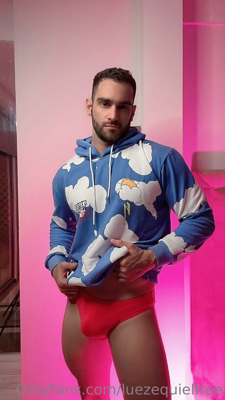 Luezequielfree model high quality img