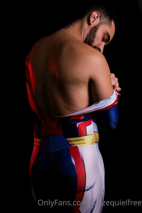 Luezequielfree nudes star photos