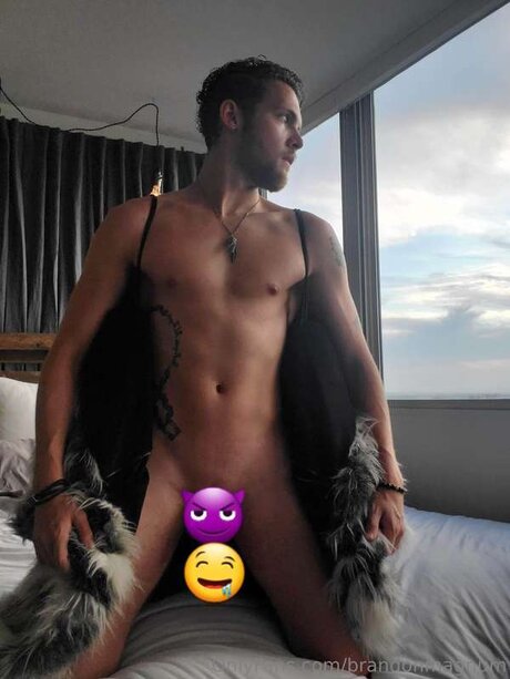 Brandonmagnum model sex archive