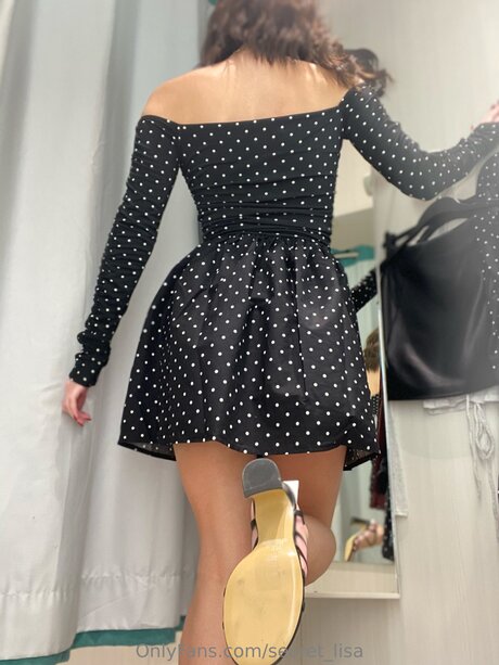 Secret Lisa sexy pornstar photos