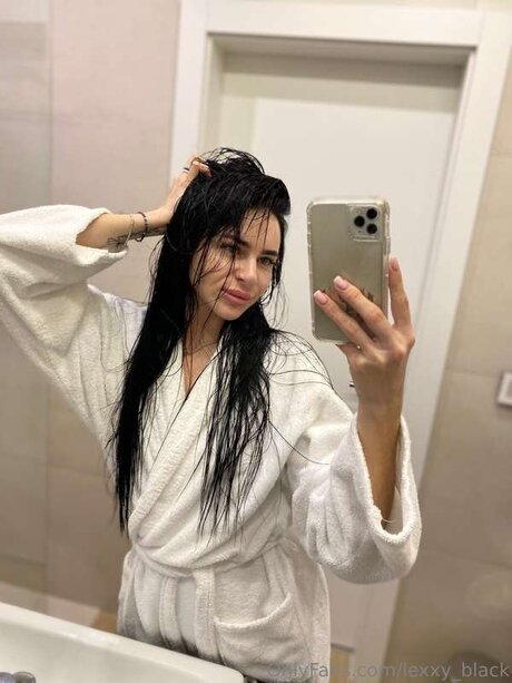 Lexxy Black star perfect images