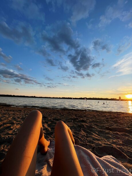 Tristamariemcg naked actress picture