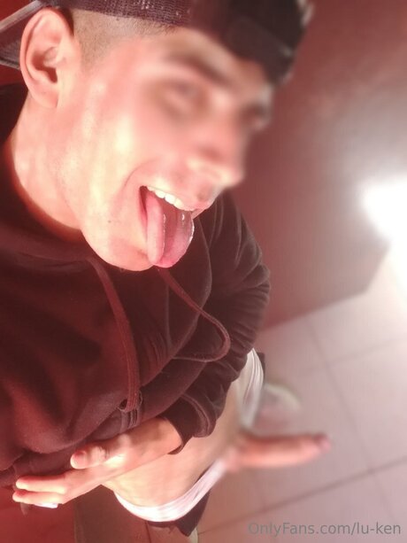 Lu Ken model exclusive pic