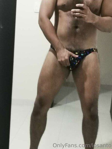 Losanto model naked img