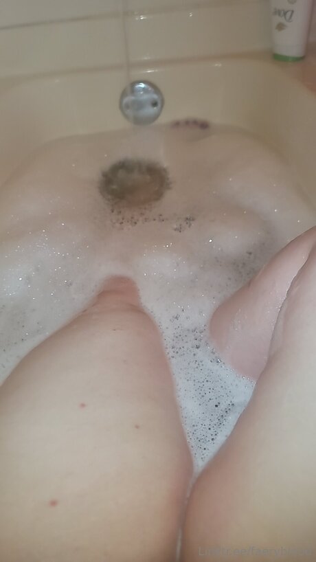 blonde babe onlyfans hot picture