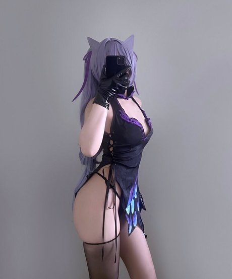 mwahgo beautiful actress photo