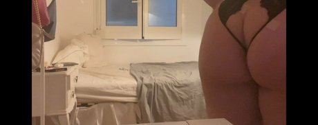 Vale ASMR porn actress picture