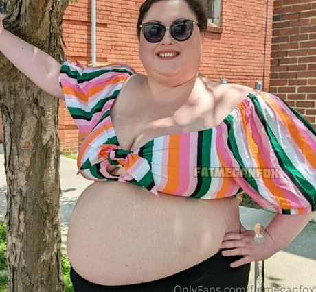 fatmeganfox erotic star img